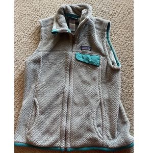 Gray and teal Patagonia vest women’s small